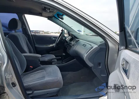 2000 Honda Accord 2.3 Lx из США, поврежденный, VIN 3HGCG6657YG704932